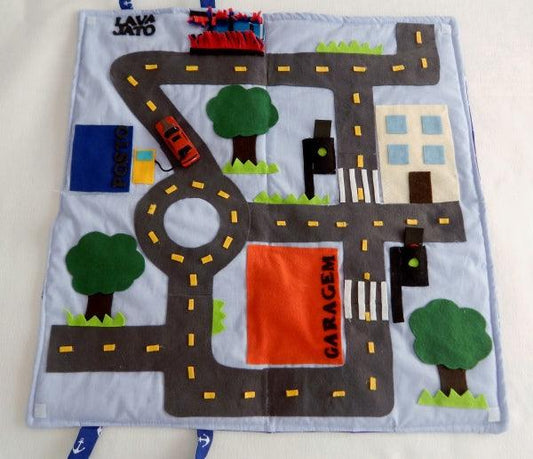 Maleta de tecido Brincando de Carrinho (acompanha 2 carrinhos) - Mimo Mundo Infantil